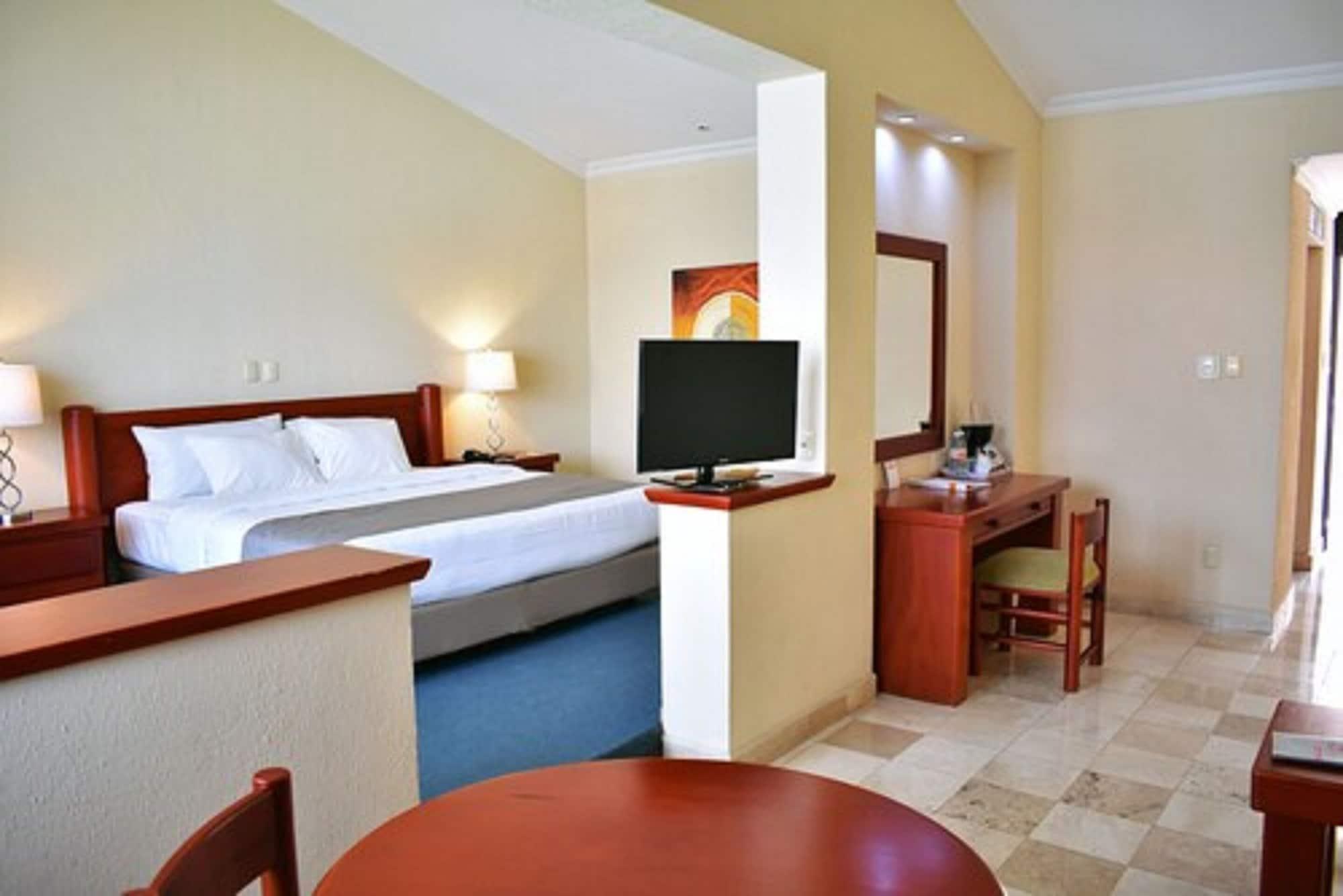 La Posada Hotel Y Suites San Luis Potosí Kültér fotó