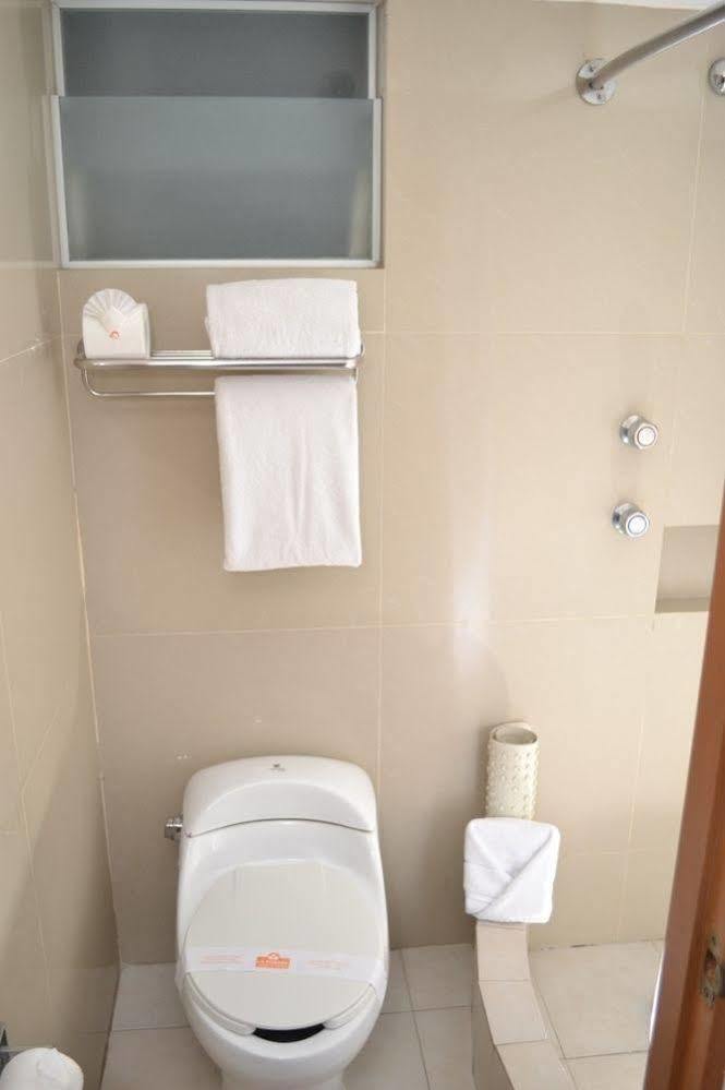 La Posada Hotel Y Suites San Luis Potosí Kültér fotó