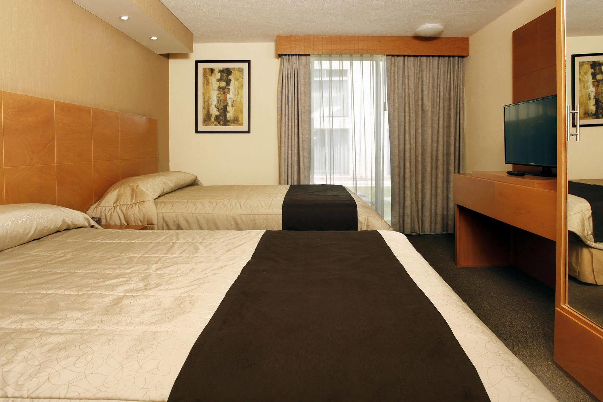 La Posada Hotel Y Suites San Luis Potosí Kültér fotó